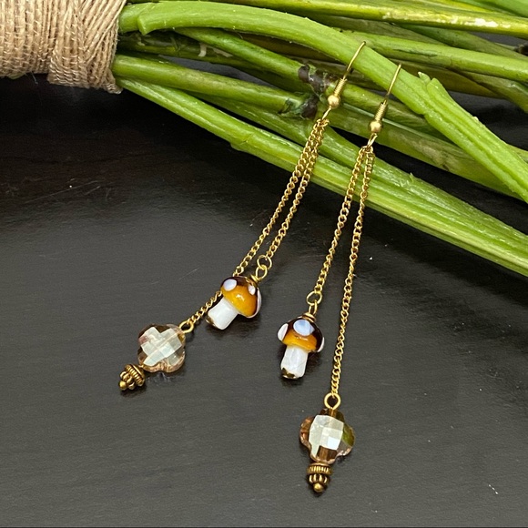 Handmade Mushroom Lampwork Beads Dangling Drop Earrings - Picture 1 of 9